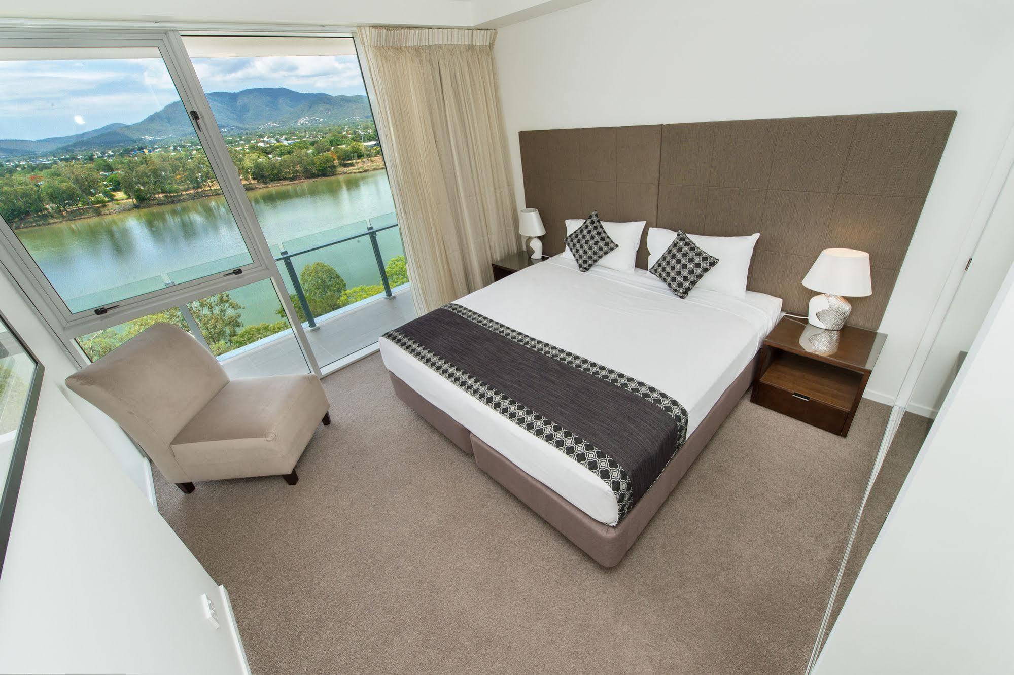 Empire Apartment Hotel Rockhampton Ngoại thất bức ảnh