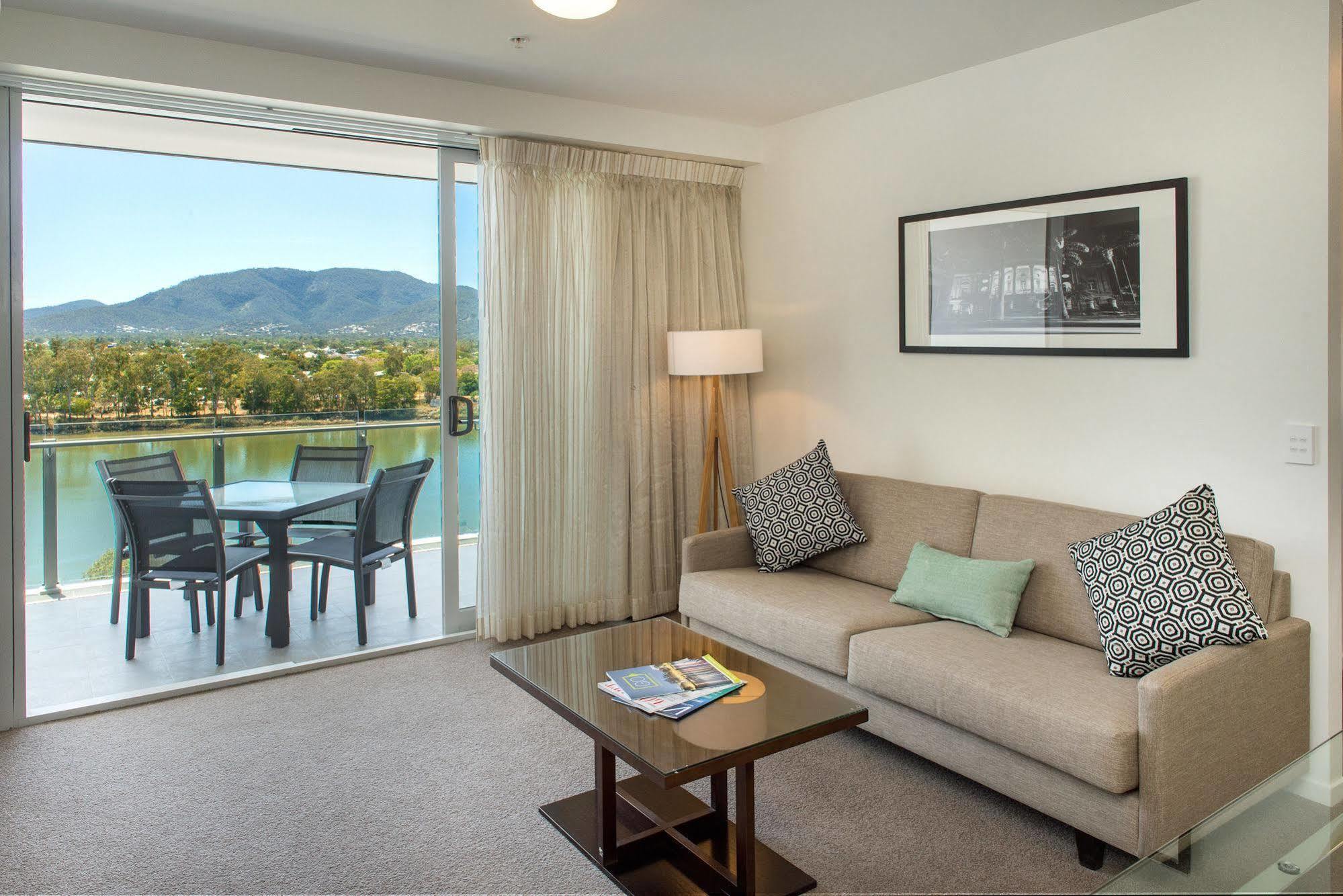 Empire Apartment Hotel Rockhampton Ngoại thất bức ảnh
