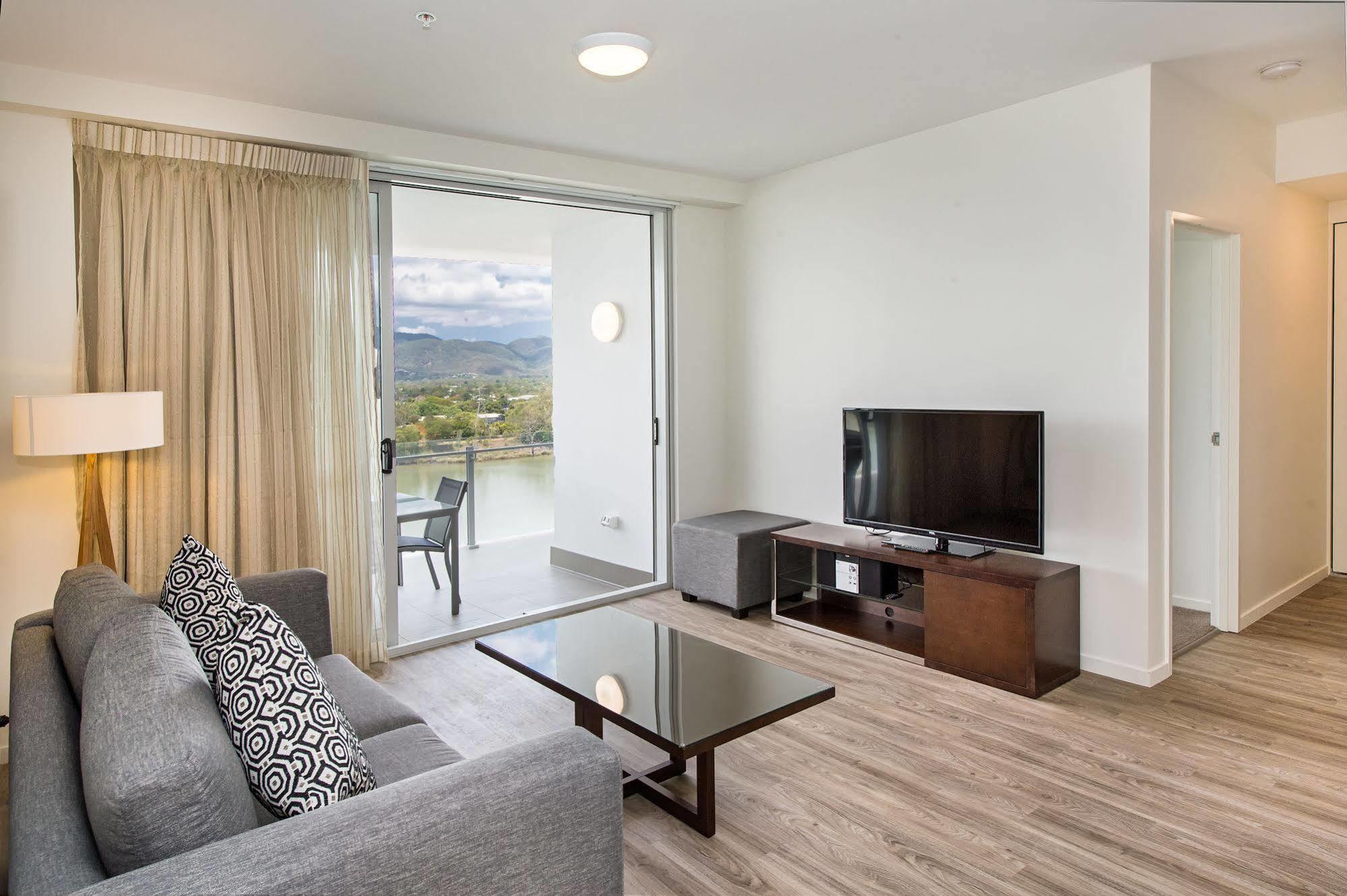 Empire Apartment Hotel Rockhampton Ngoại thất bức ảnh